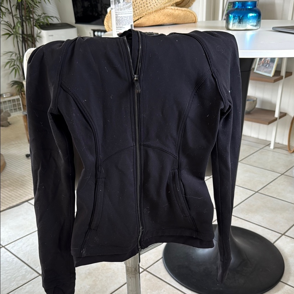 Black LULULEMON Jacket